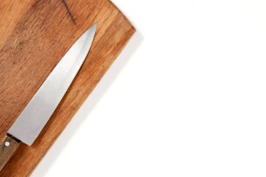 Yönetim Kurulu ve bıçak seti beyaz arka plan üzerinde izole kesme mockup tasarım kavramı. Boşaltmak için metin ve logosu. Beyaz arka plan üzerinde dahil yol clipping.