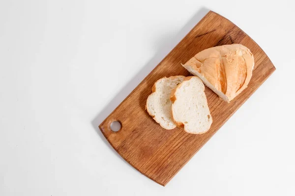 Vista Dall Alto Fette Pane Bianco Asse Cucina Uno Sfondo — Foto Stock