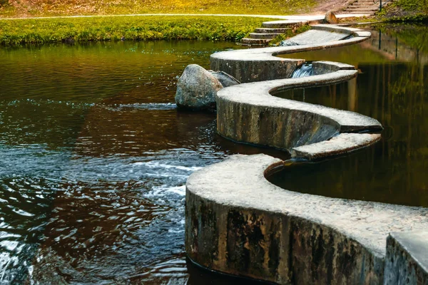 Фон Текстуры Проточной Воды Дамбе Реки Летом — стоковое фото