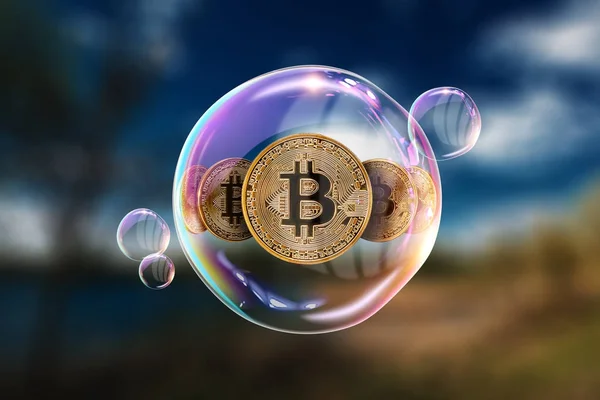 Guldmynt Bitcoin Såpbubbla Begreppet Instabilitet Kryptovaluta Elektroniska Pengar Förbränning Kryptovaluta — Stockfoto