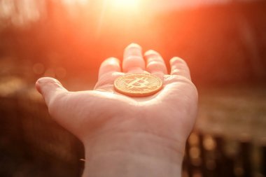 Bitcoin yandan para. Para döviz piyasasında Alım Satım işlemleri risk yönetimi kavramı