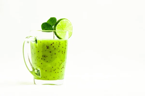 Cocktail Verde Sano Kiwi Mela Verde Lime Menta Isolati Sfondo — Foto Stock