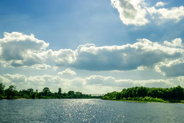 Nehrin Zuari Goa, Hindistan Hint demiryolu Köprüsü'nün panoramik görünüm