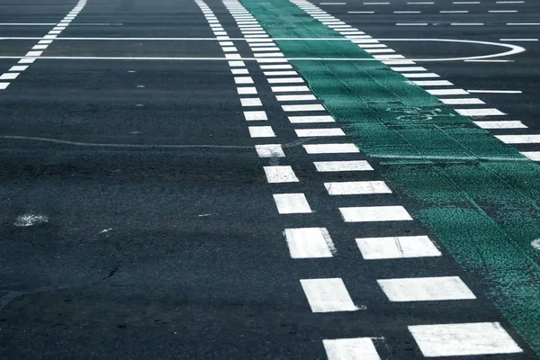 Straßenüberquerung Mit Fußgängern — Stockfoto