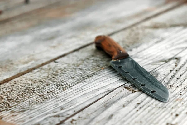 Coltello Con Manico Marrone Giace Uno Sfondo Grigio Legno Copia — Foto Stock