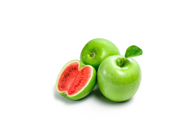 Grönt Äpple Vattenmelon Vit Bakgrund Isolera Produkt Genetiska Modifierade Ingenjörsvetenskap — Stockfoto
