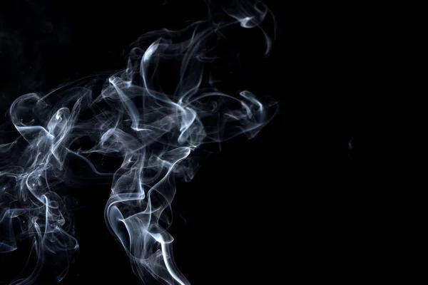 Αφηρημένο Λευκό Καπνό Απομονώνονται Μαύρο Φόντο Απομόνωση — Φωτογραφία Αρχείου