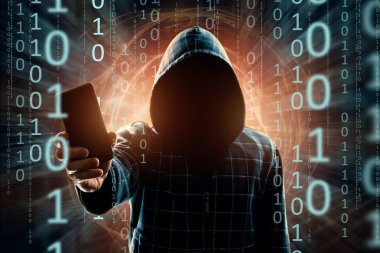 Bir başlıklı bir genç hacker hacks bir akıllı telefon, bir hacker saldırı, bir adam, karışık teknik silüeti. Bir ani saldırı, şifreleme, veri güvenliği, Mobil Internet kavramı.