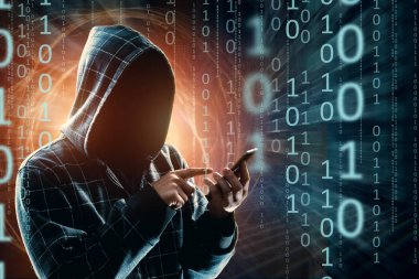 Bir başlıklı bir genç hacker hacks bir akıllı telefon, bir hacker saldırı, bir adam, karışık teknik silüeti. Bir ani saldırı, şifreleme, veri güvenliği, Mobil Internet kavramı.