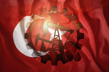 Petrol sondaj platformu Türkiye bayrağı arka planı. Karma ortamı. Petrol üretimi, mineraller, yeni mevduat, kalkınma kavramı de.