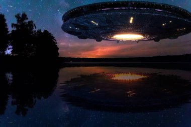 UFO, suyun üzerinde süzülen, havada hareketsiz duran bir uzaylı levhası. Tanımlanamayan uçan nesne, uzaylı istilası, dünya dışı yaşam, uzay yolculuğu, insansı uzay gemisi...