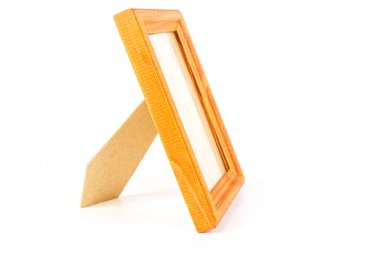 Masaüstü fotoğraf çerçevesi beyaz arkaplanda izole edildi