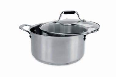 Metal pan beyaz arkaplanda izole edildi.