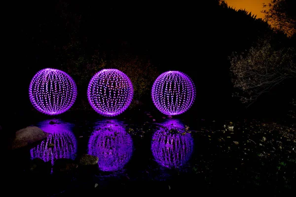 Esferas en el agua — Foto de Stock