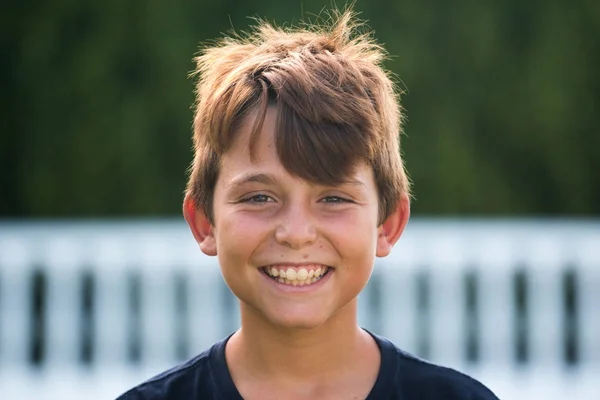 Preadolescent Smile Poses Garden Summertime — Stock Photo, Image