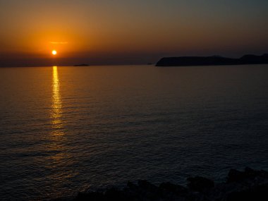 denizde gün batımı