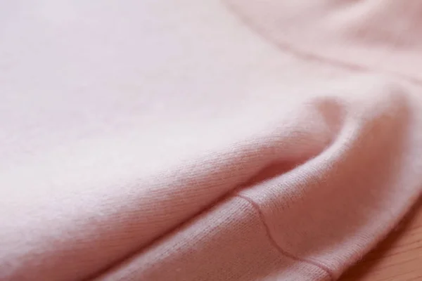 Vackra, lyxiga, varm Stickad tröja i rosa, höst, vinter,. — Stockfoto