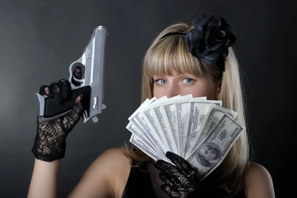 Gangster donna in studio — Foto Stock