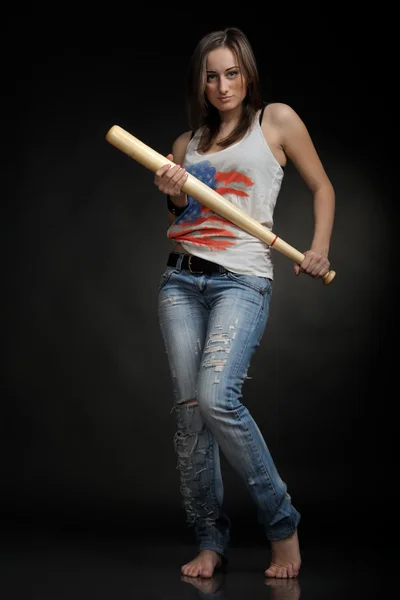 Femme avec batte de baseball — Photo