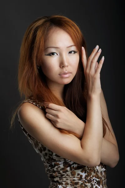 Азіатський жінка позує — стокове фото