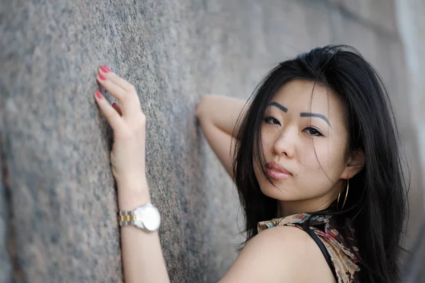 Porträt einer asiatischen Frau — Stockfoto