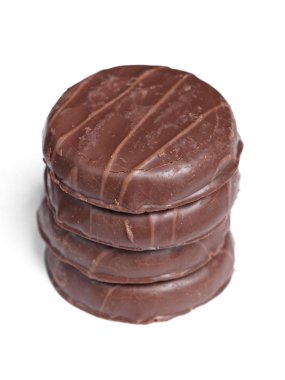 Çikolata kaplı kurabiyeler.