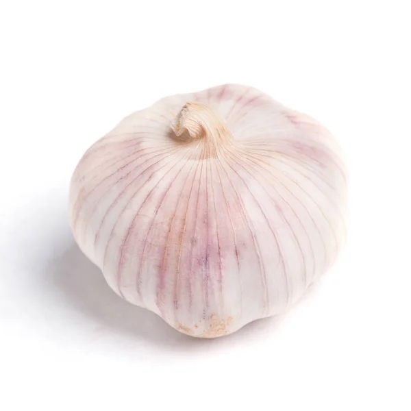 Knoblauch isoliert auf weiß — Stockfoto