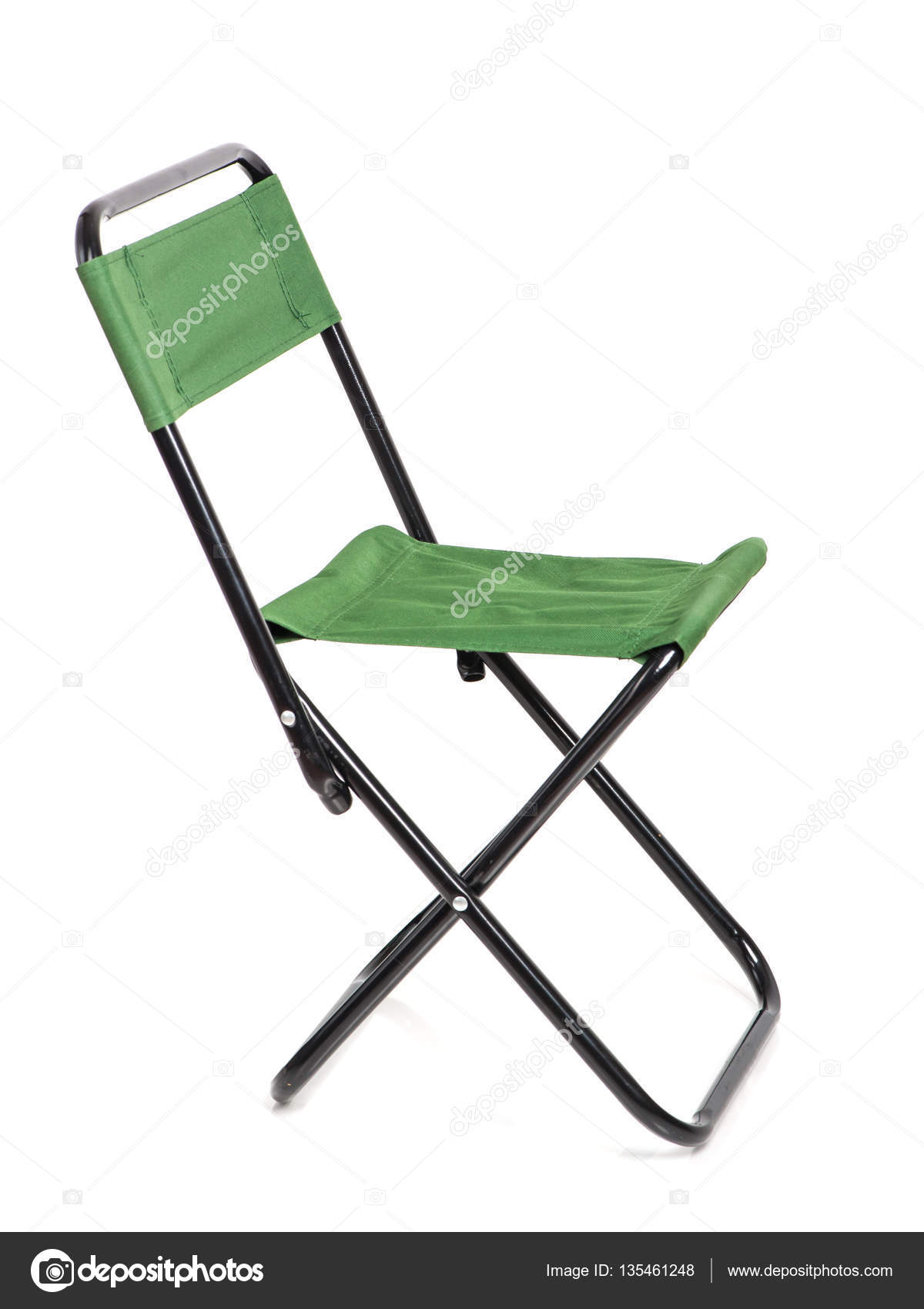 Silla plegable con tela verde — Foto de stock © igorkovalcuk #135461248