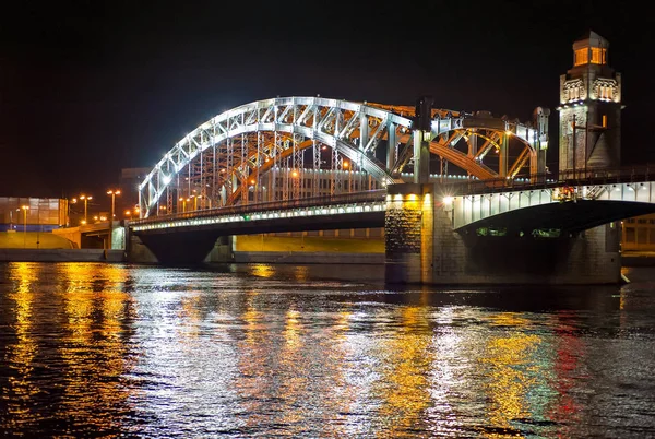 夜观桥 — 图库照片