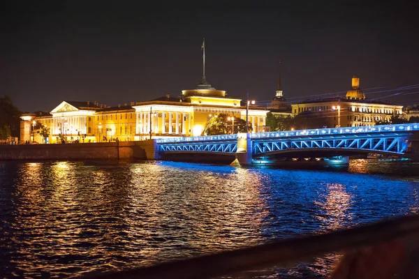 Night view of bridge — Stock Photo, Image