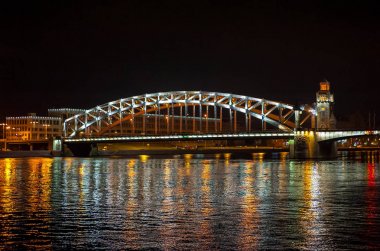 Köprü gece manzarası