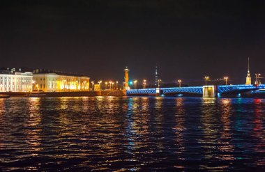 Köprü gece manzarası