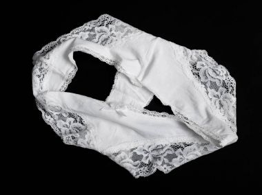 Beyaz dantel külot