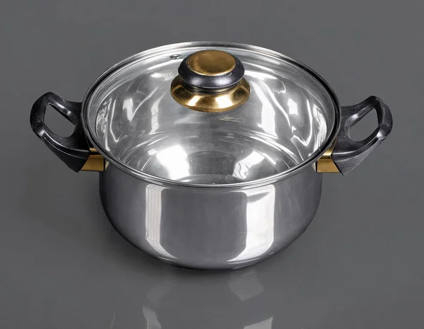 金属の鍋 — ストック写真