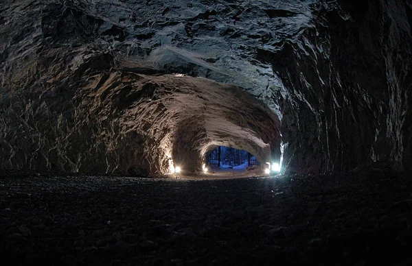 Cueva de piedra dentro — Foto de Stock