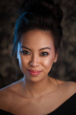 Güzel bir kadının portresi