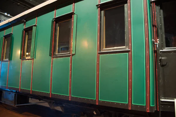 Janelas de trem velho — Fotografia de Stock