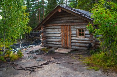eski terk edilmiş hut