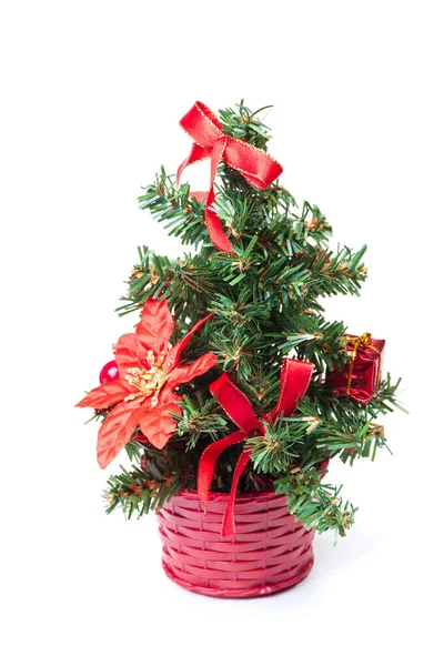 Pequeño árbol de navidad artificial —  Fotos de Stock
