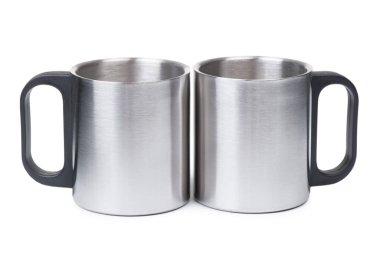Boş metal kupalar