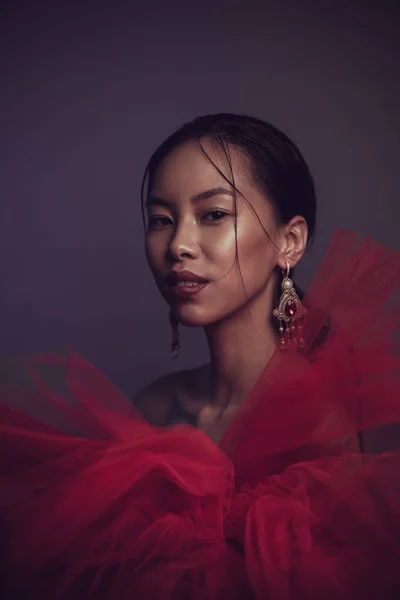 Bellezza ritratto di giovane donna asiatica — Foto Stock