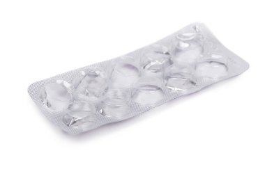 Beyaz arkaplanda izole edilmiş boş tablet kabarcıkları