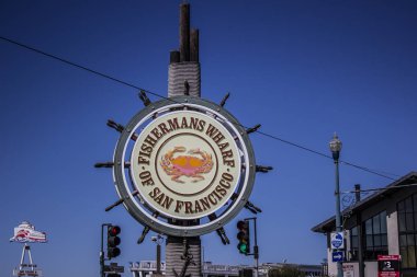 San Francisco iskelesi 39 deniz aslanı turizmi şehir tramvayı teleferiği gökdelenler Alcatraz Haight Ashbury Teknesi Günbatımı Grace Katedrali Balıkçı İskelesi Lombard Caddesi Meydanı Çin Mahallesi