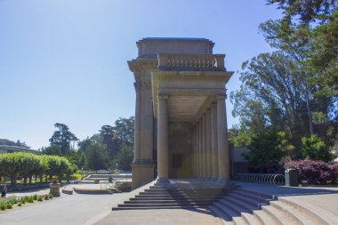 San Francisco iskelesi 39 deniz aslanı turizmi şehir tramvayı teleferiği gökdelenler Alcatraz Haight Ashbury Teknesi Günbatımı Grace Katedrali Balıkçı İskelesi Lombard Caddesi Meydanı Çin Mahallesi