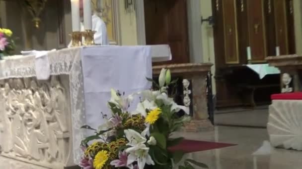 Decoración Celebración Religión Agua Santo Bautismo Niños Fabio Gabriel Iglesia — Vídeo de stock