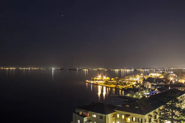Sirmione Τουριστικό Ταξίδι Της Πόλης Επίσκεψη Ιταλία Λίμνη Garda Νύχτα — Φωτογραφία Αρχείου