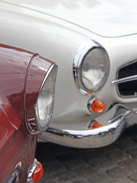 eski bir araba detay 