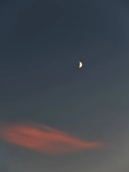 Zamračená obloha na večer — Stock fotografie