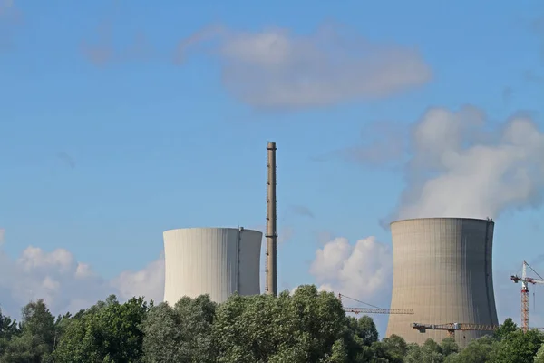 Bir nükleer enerji santrali — Stok fotoğraf