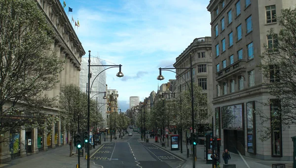 London, UK, March, 20, 2020: Deserted street. London coronavirus lockdown — Stock Photo, Image